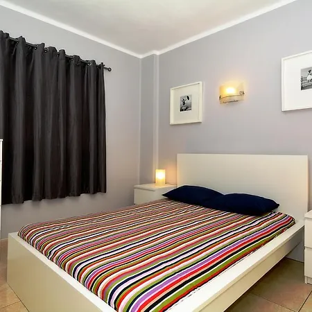 Breeze Puerto Del Carmen Апартаменти *